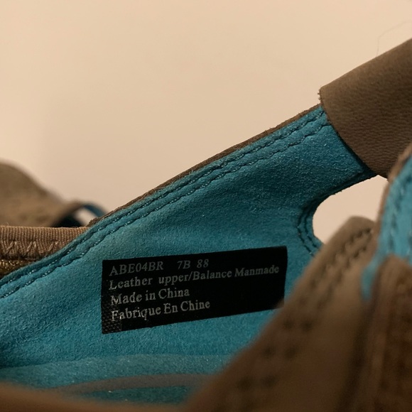 Aravon Barbara NEW size 7 shoes brown tan teal shoe - Picture 4 of 7